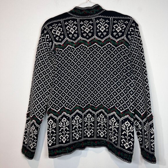 Talbots‎ Vintage Holly Garland Embroidered Christmas Sweater Size Medium - Picture 2 of 12